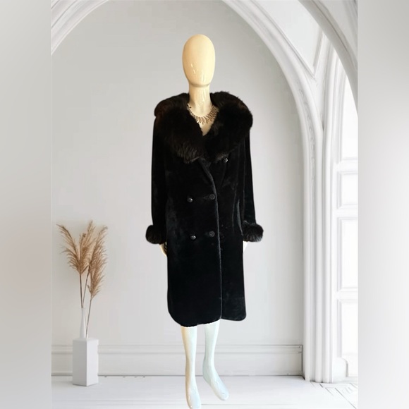 Jackets & Blazers - BORGFUR Black Fur-Trimmed Women's Coat by Lou Nierenberg GUC